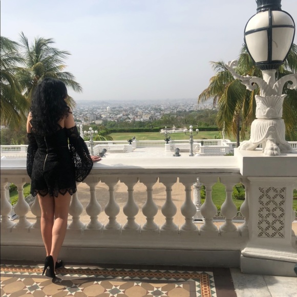 Black woman Ever New Jumpsuit - Picture 4 of 12